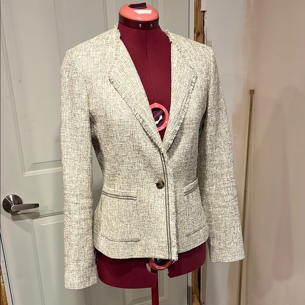 Banana Republic Cream Textured Blazer with Notched Lapels